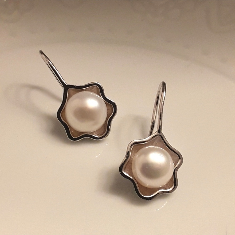 E12 NEW S925 Cultured Pearl Flower Earrings